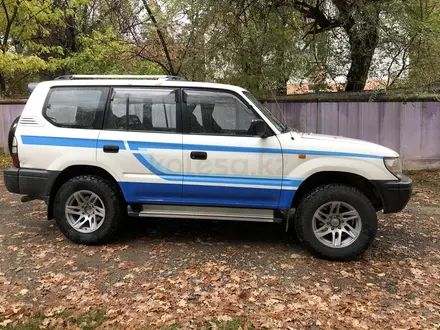 Toyota Land Cruiser Prado 1997 года за 6 000 000 тг. в Сарыагаш – фото 8