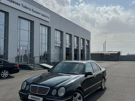 Mercedes-Benz E 430 2001 года за 4 500 000 тг. в Жанаозен – фото 4