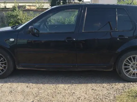 Volkswagen Golf 1998 года за 1 500 000 тг. в Шымкент