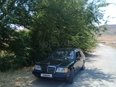 Mercedes-Benz E 280 1995 года за 3 000 000 тг. в Тараз