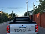 Toyota Hilux 2022 годаfor25 500 000 тг. в Актау – фото 5