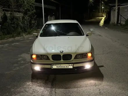 BMW 530 2002 года за 4 500 000 тг. в Алматы