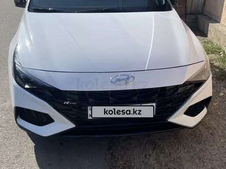 Hyundai Avante 2022 года за 11 200 000 тг. в Алматы