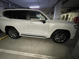 Toyota Land Cruiser 2022 года за 62 000 000 тг. в Астана – фото 2