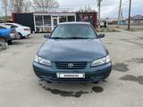 Toyota Camry 1998 годаүшін3 500 000 тг. в Семей – фото 3