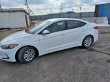 Hyundai Elantra 2018 года за 7 700 000 тг. в Атырау – фото 2