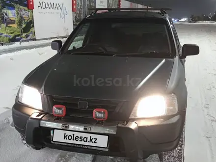 Honda CR-V 1996 года за 800 000 тг. в Астана – фото 2