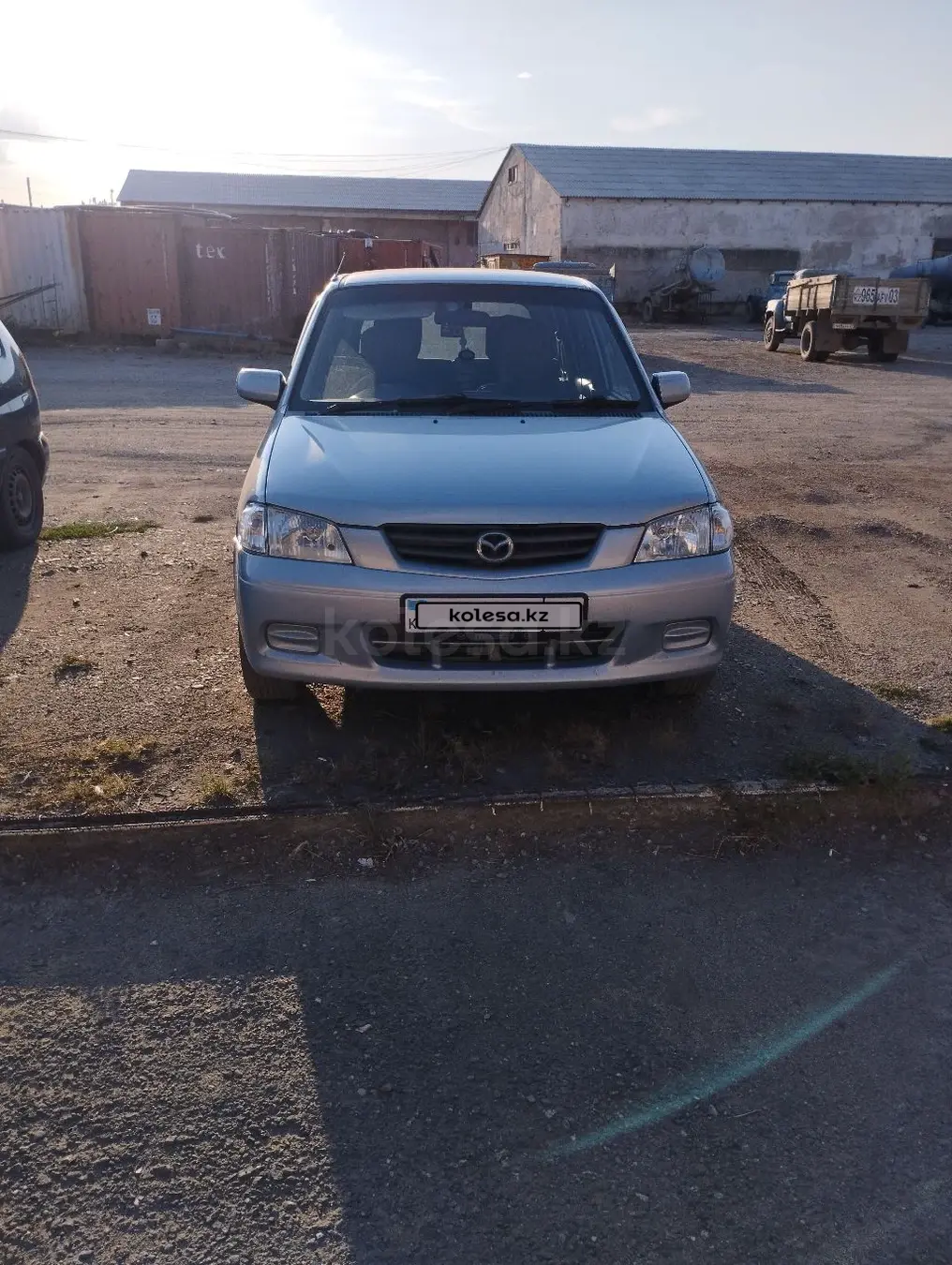 Mazda Demio, 2001