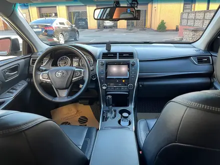 Toyota Camry 2016 года за 10 000 000 тг. в Караганда – фото 16