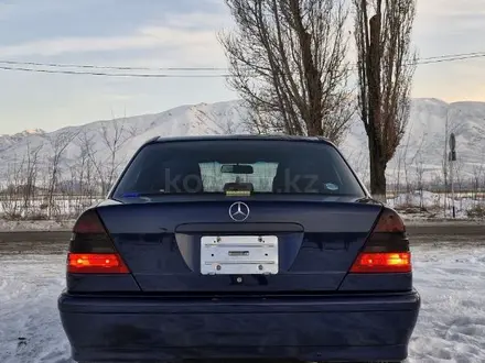 Mercedes-Benz C 200 1997 года за 4 000 000 тг. в Алматы – фото 20