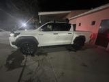 Toyota Hilux 2020 года за 18 000 000 тг. в Шымкент – фото 5