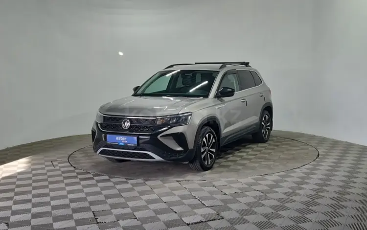 Volkswagen Taos 2022 года за 9 390 000 тг. в Алматы