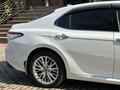 Toyota Camry 2019 годаfor13 500 000 тг. в Алматы – фото 4