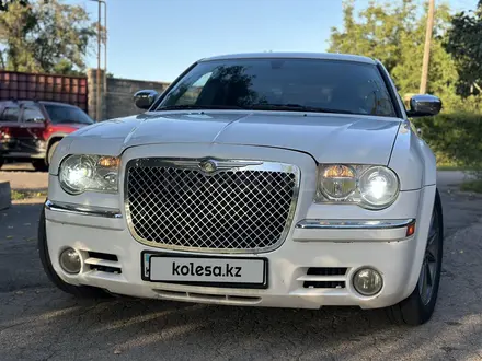 Chrysler 300C 2006 года за 6 500 000 тг. в Алматы – фото 5