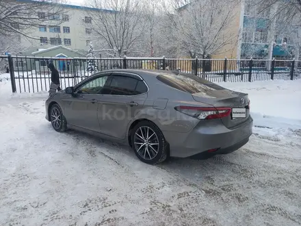 Toyota Camry 2024 года за 18 800 000 тг. в Актобе – фото 4
