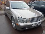 Mercedes-Benz C 240 2002 года за 3 400 000 тг. в Астана – фото 2