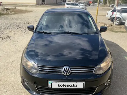 Volkswagen Polo 2012 года за 3 900 000 тг. в Актобе – фото 4