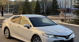 Toyota Camry 2019 года за 14 600 000 тг. в Караганда – фото 2