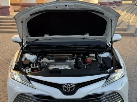Toyota Camry 2019 года за 14 600 000 тг. в Караганда – фото 29