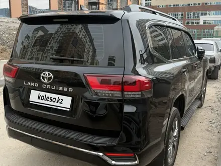 Toyota Land Cruiser 2024 года за 67 000 000 тг. в Астана – фото 2