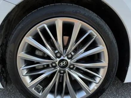 Hyundai Grandeur 2019 года за 13 500 000 тг. в Шымкент – фото 23