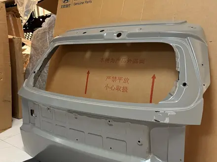 Крышка багажника HYUNDAI MUFASA за 320 000 тг. в Алматы