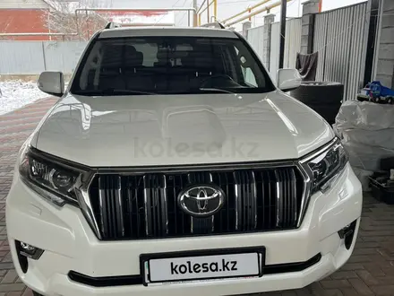 Toyota Land Cruiser Prado 2019 года за 23 500 000 тг. в Алматы – фото 16