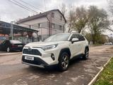 Toyota RAV4 2019 года за 16 500 000 тг. в Алматы – фото 4