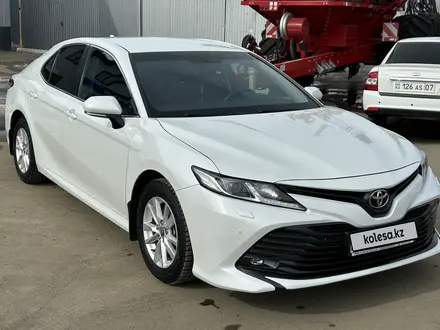 Toyota Camry 2020 года за 13 300 000 тг. в Уральск – фото 8