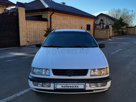 Volkswagen Passat 1995 года за 2 100 000 тг. в Караганда – фото 12