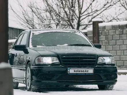 Mercedes-Benz C 32 AMG 1998 года за 3 500 000 тг. в Алматы