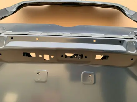 Крышка багажника Toyota RAV4 2019-2023 от полной комплектации за 330 000 тг. в Алматы – фото 4