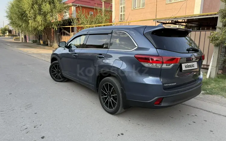 Toyota Highlander 2017 года за 17 000 000 тг. в Алматы