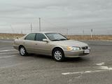 Toyota Camry 2000 годаfor3 800 000 тг. в Актау – фото 2