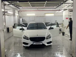 Mercedes-Benz E 250