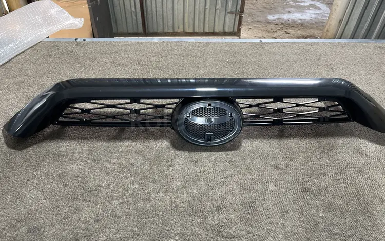 Решетка радиатора Toyota 4Runner 2014- Le за 38 000 тг. в Алматы