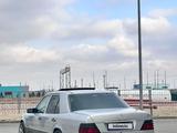 Mercedes-Benz E 320 1993 годаүшін3 600 000 тг. в Актау – фото 4