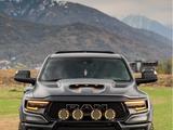 Dodge RAM 2021 года за 77 500 000 тг. в Алматы – фото 2
