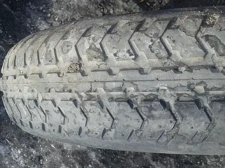 ОДИН баллон 135/70 R15 "Bridgestone" (Япония). На докатку. БЕЗ ДИ за 8 000 тг. в Астана