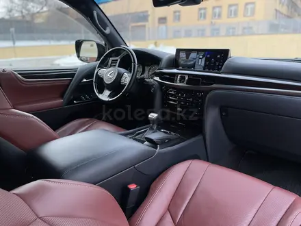 Lexus LX 570 2018 года за 61 900 000 тг. в Алматы – фото 21