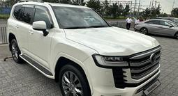 Toyota Land Cruiser 2023 года за 59 000 000 тг. в Алматы – фото 2