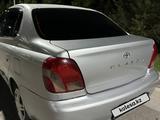 Toyota Yaris 2000 годаүшін2 100 000 тг. в Семей