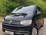 Volkswagen Multivan 2017 года за 20 000 000 тг. в Алматы