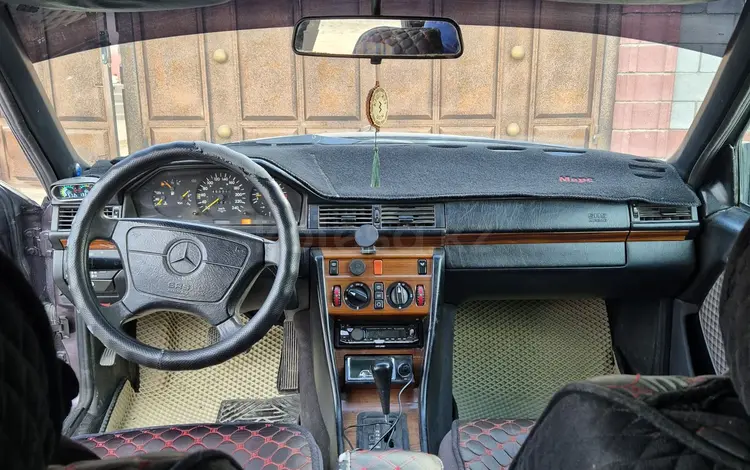 Mercedes-Benz E 220 1993 года за 2 200 000 тг. в Кызылорда