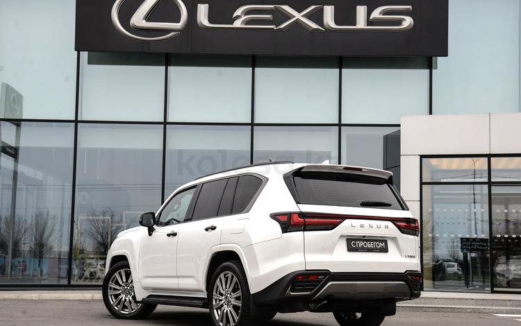 Lexus LX 600 VIP Black Edition — миниатюра 2