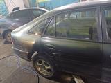 Mitsubishi Galant 1994 года за 500 000 тг. в Караганда – фото 2