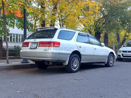 Toyota Mark II Qualis 1999 года за 4 500 000 тг. в Алматы – фото 17