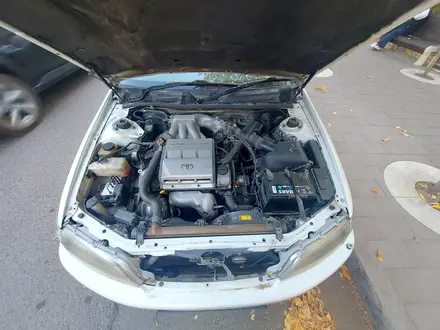 Toyota Mark II Qualis 1999 года за 4 500 000 тг. в Алматы – фото 22