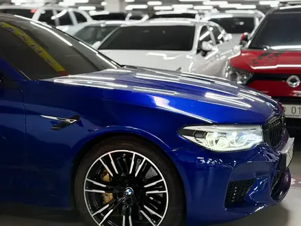 BMW M5 2018 года за 35 000 000 тг. в Алматы – фото 5