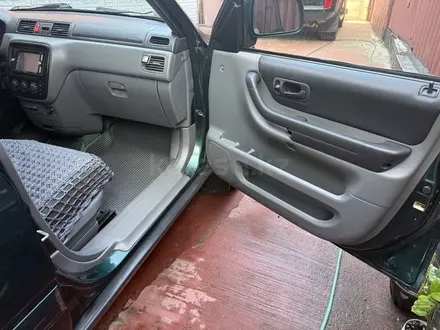 Honda CR-V 1999 года за 4 300 000 тг. в Алматы – фото 11